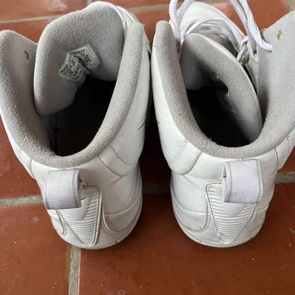 Women’s Nike Air size 10 - Picture 4 of 6